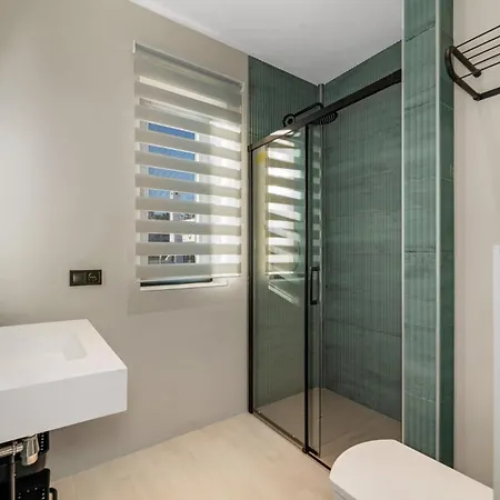 Luxury Near Marbella With Heated Pool & Sauna, 5 Min Walk To * MIJAS COSTA