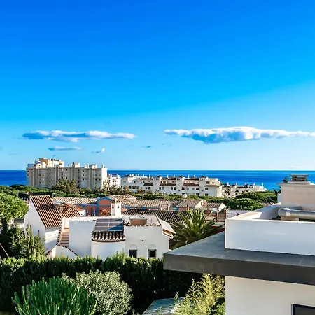 Villa Luxury Near Marbella With Heated Pool & Sauna, 5 Min Walk To MIJAS COSTA